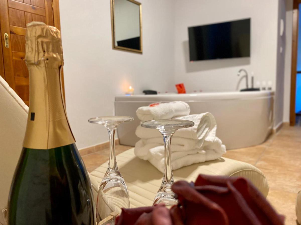 Hotel Monasterio De Tejeda Garaballa Eksteriør billede
