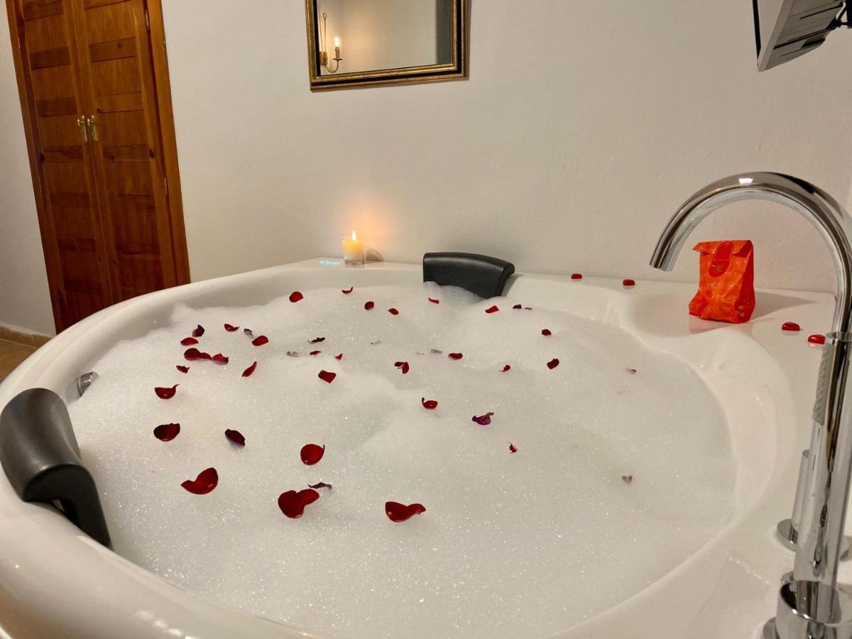 Hotel Monasterio De Tejeda Garaballa Eksteriør billede