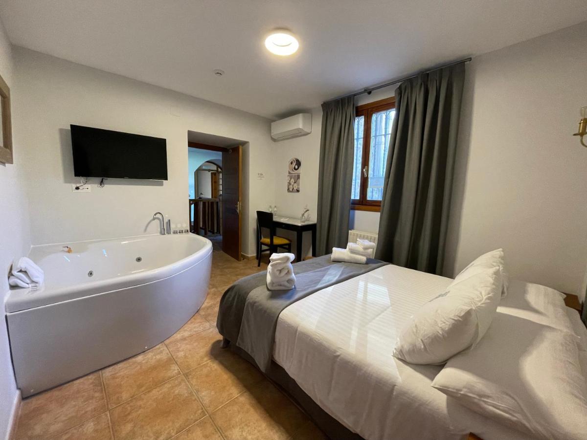 Hotel Monasterio De Tejeda Garaballa Eksteriør billede