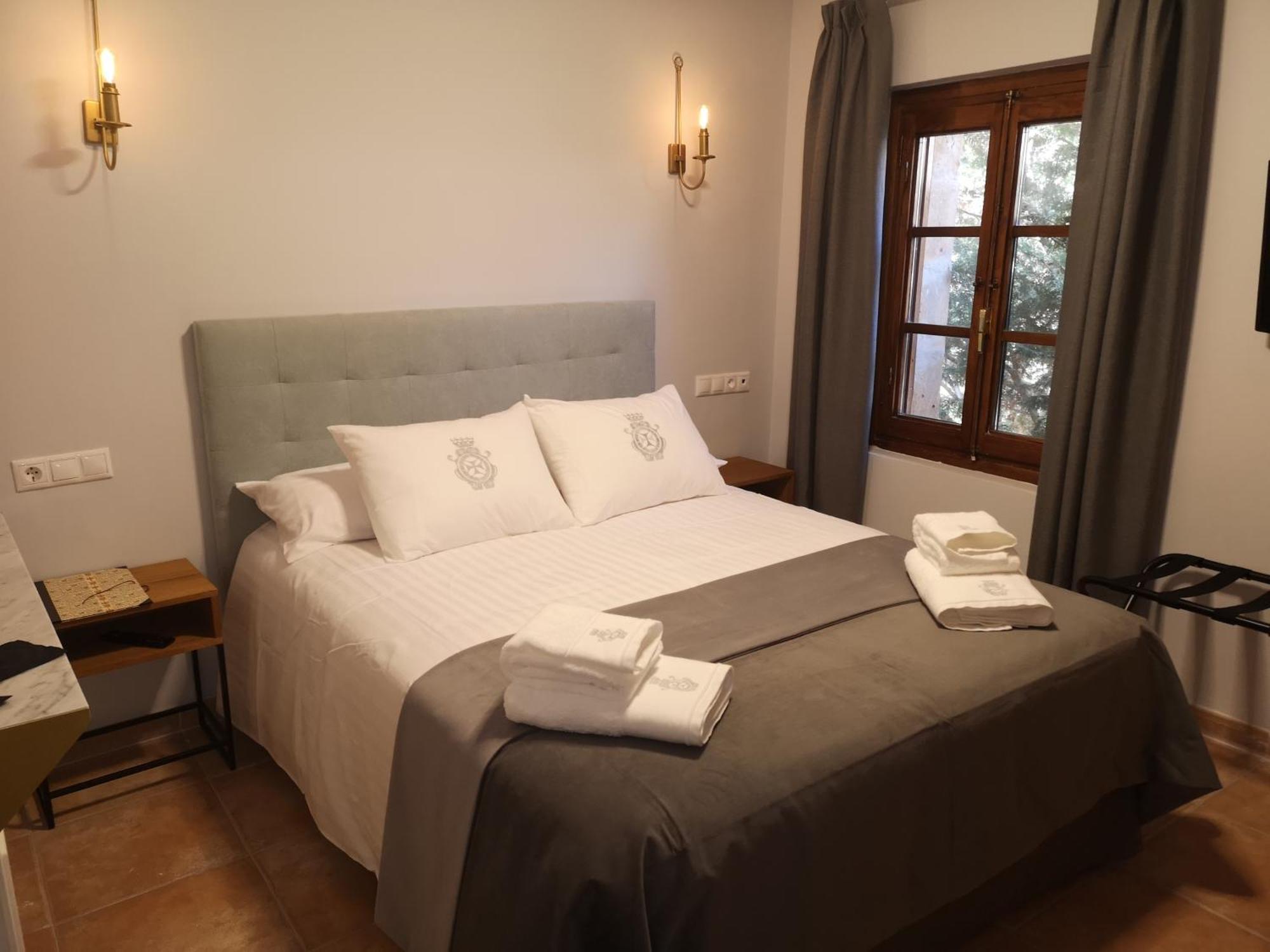 Hotel Monasterio De Tejeda Garaballa Eksteriør billede