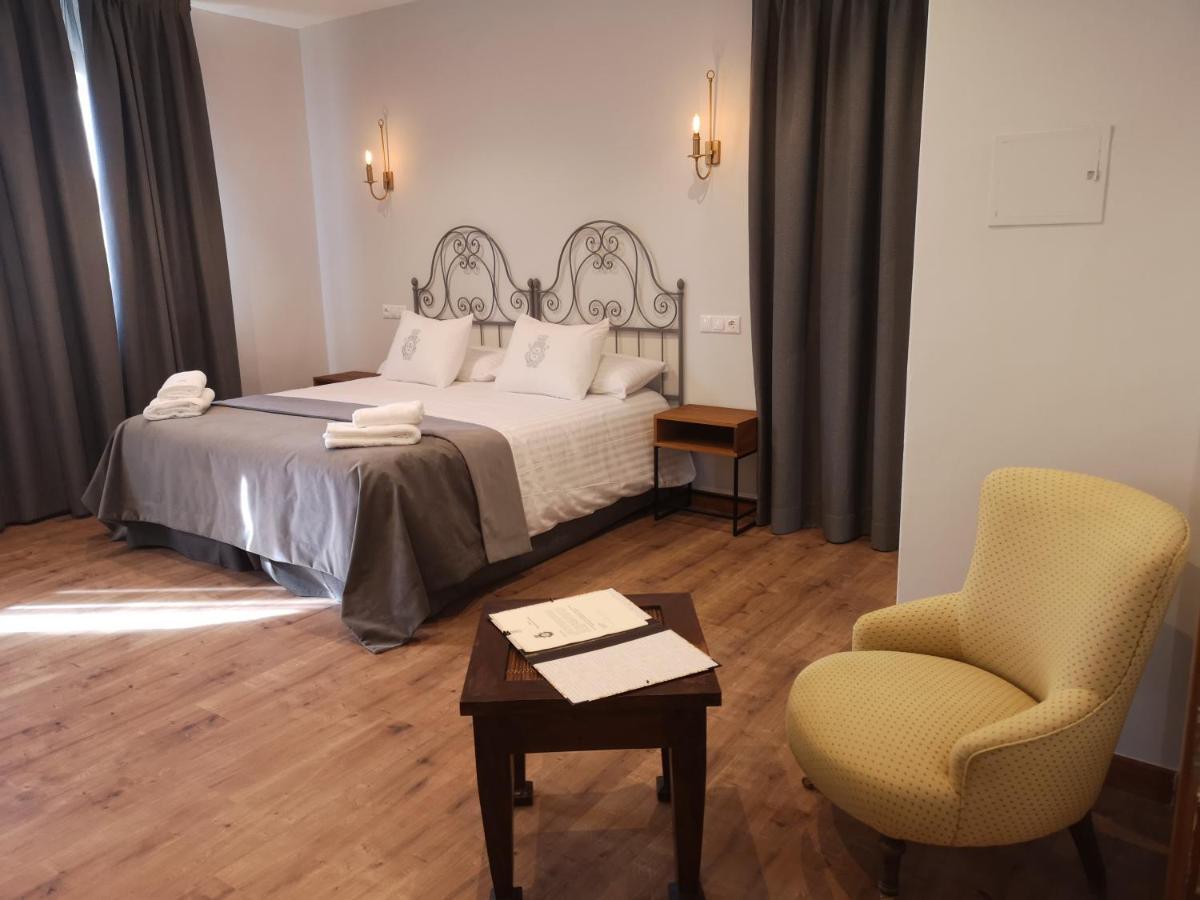 Hotel Monasterio De Tejeda Garaballa Eksteriør billede